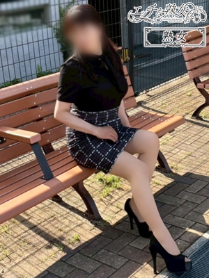 エッチな熟女　いくこ