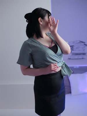 愛華プロフィール写真