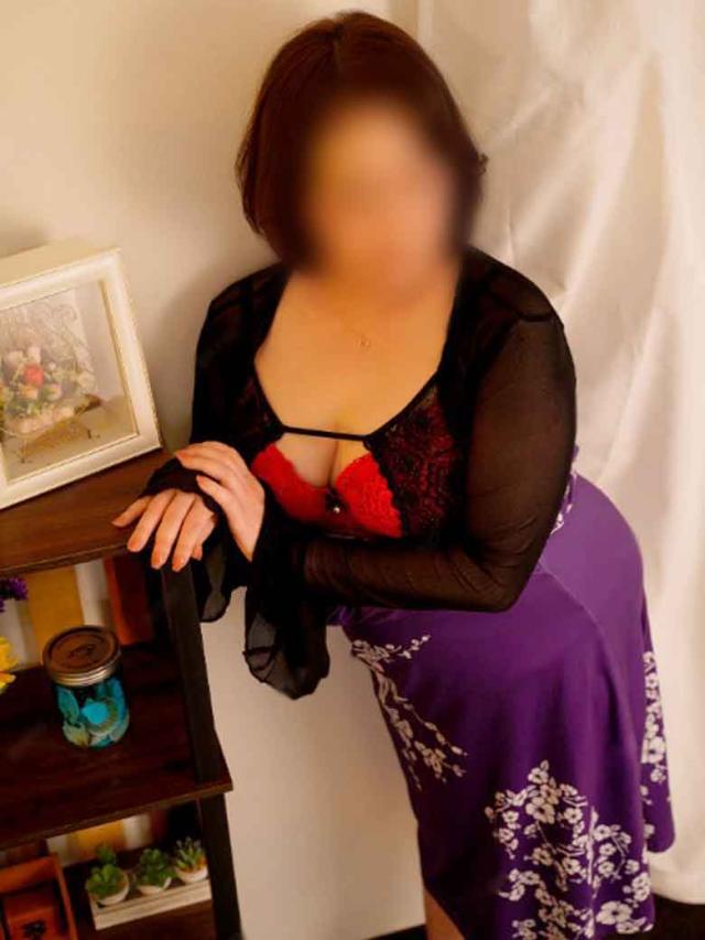 沢本しのぶプロフィール写真