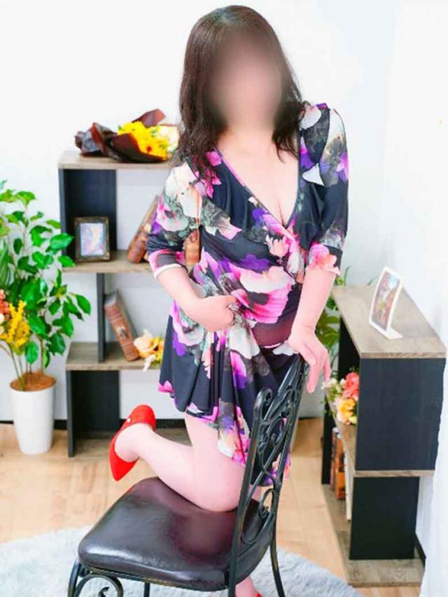 芹沢かなプロフィール写真