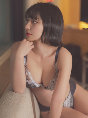 山野しのぶプロフィール写真