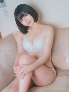 ウルトラホワイト(品川区) 奈良白ゆな