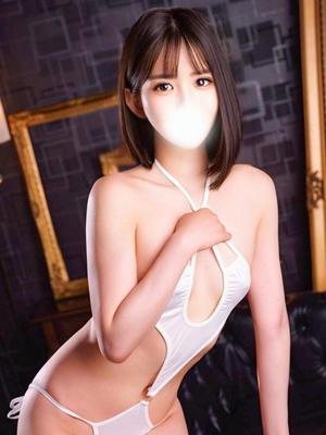 夏目ひかるプロフィール写真