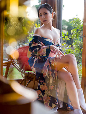 ひとみプロフィール写真