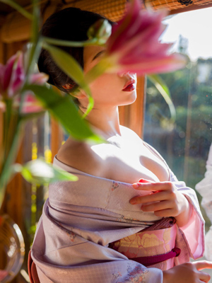 シャトーペトラ 紫あやめ