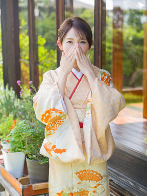 シャトーペトラ　桜井