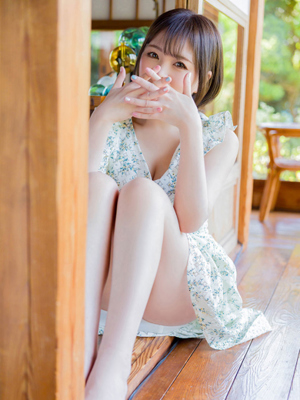 片桐かなでプロフィール写真
