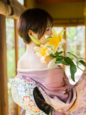 シャトーペトラ　涼子
