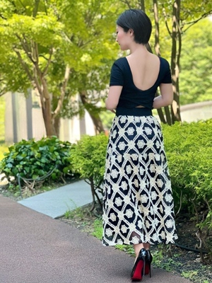 綾瀬まりなプロフィール写真