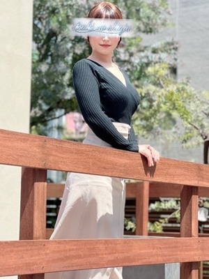 春瀬くるみプロフィール写真