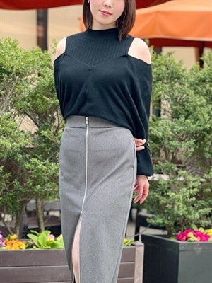 月の真珠-新宿-　諸星ふみか