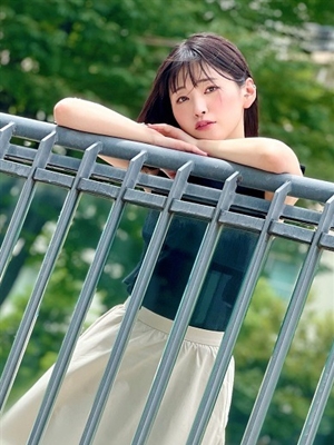 青山みどりプロフィール写真