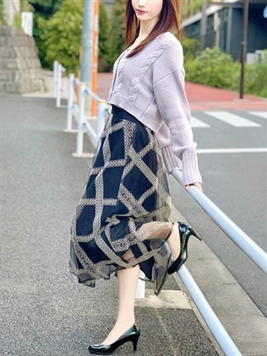 夏目せりなプロフィール写真