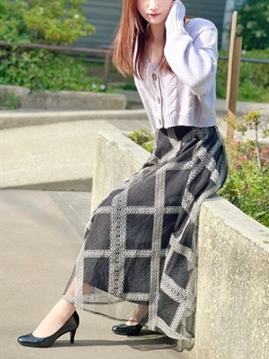 夏目せりなプロフィール写真