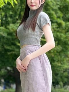 月の真珠-新宿-(新宿区デリヘル) 深澤みれい