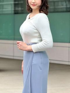 月の真珠-新宿-(新宿区) 仲本ふみな