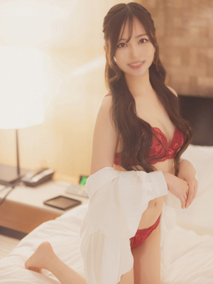 白桃えれなプロフィール写真