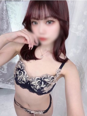 白川ゆりプロフィール写真