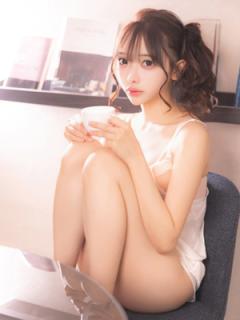 ウルトラプラチナム(新宿区ホテヘル) 立華さり