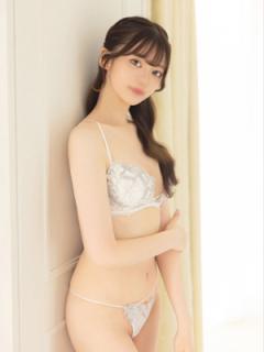 ウルトラプラチナム(新宿区ホテヘル) 平子りま