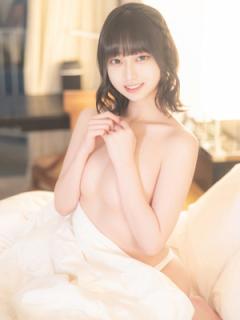 ウルトラプラチナム(新宿区ホテヘル) 佐藤まこ