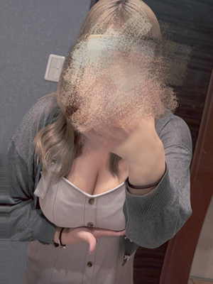 綾瀬あかねプロフィール写真